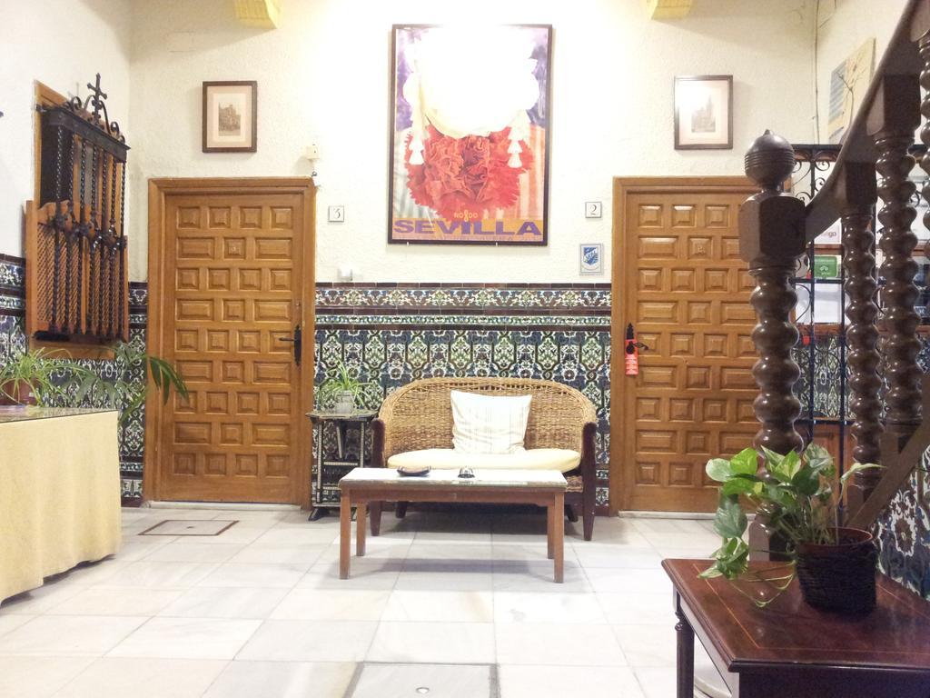Pension Catedral Sewilla Zewnętrze zdjęcie