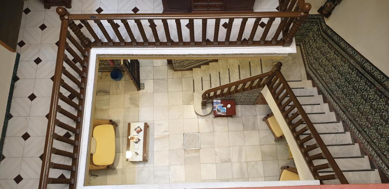 Pension Catedral Sewilla Zewnętrze zdjęcie